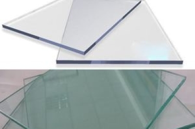 Lý do sử dụng tấm lợp poly thay cho kính cường lực?